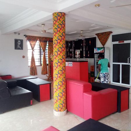 Ohene David Guest House Amanfro Eksteriør billede